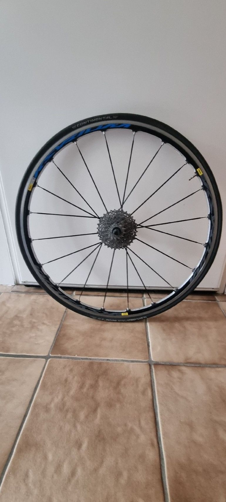 Used Mavic Ksyrium Elite 2015 bike — image 1 of 2