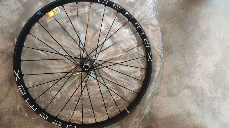 Used Mavic e deemax s35 27, 5 2024 Wheels