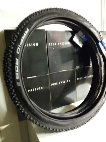 Schwalbe Rapid Rob SBC 26x2.25" 2020 Tyres & Tubes de segunda mano