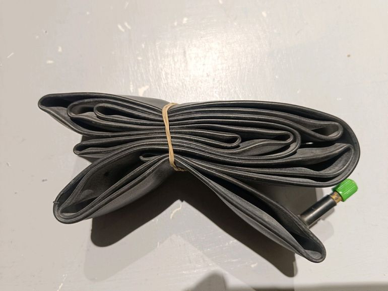 Used mitas anti crevaison 2,50 2024 bike — image 2 of 2