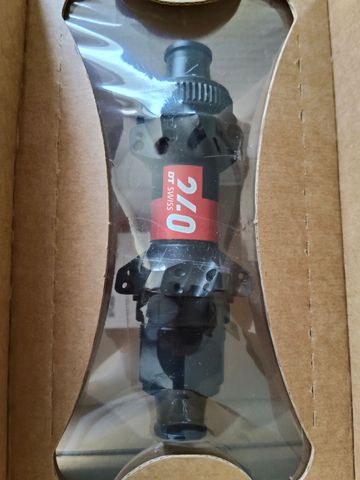 Used Dt Swiss 240 straightpull 2024 bike — image 3 of 4