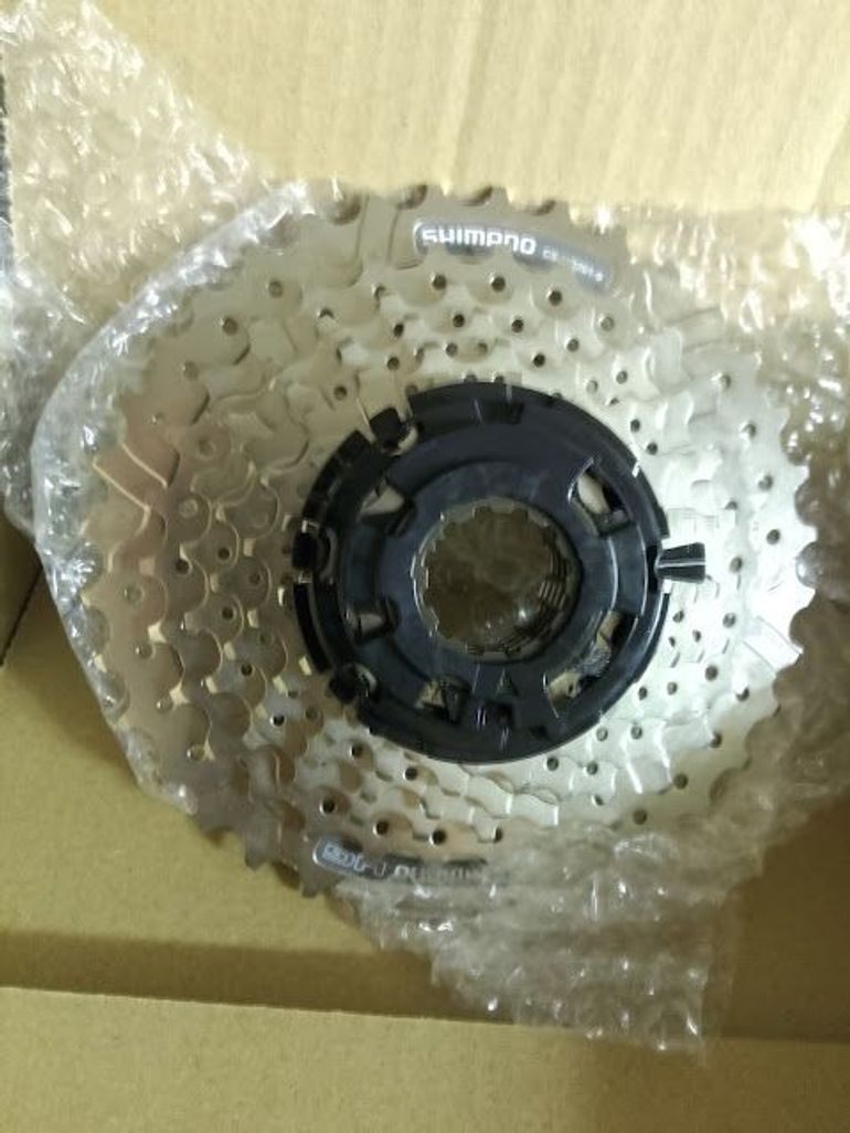 Used Shimano ALTUS CS-HG201 a 9 velocità 2018 bike — image 3 of 4
