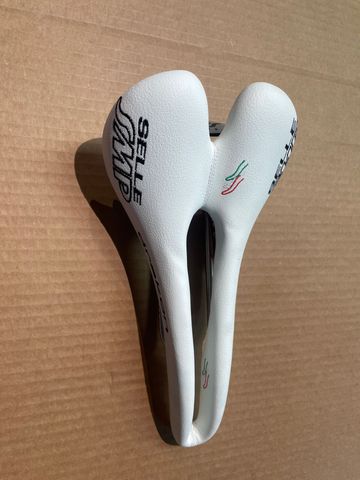 Used Selle Smp drakon 2024 Saddles & Seatposts