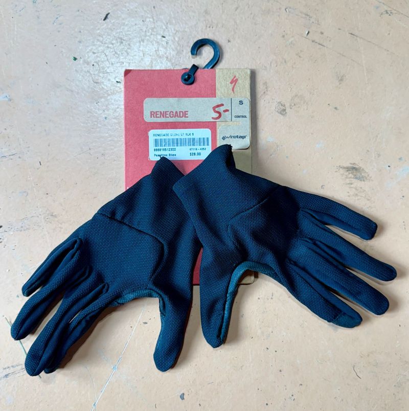 Used Specialized Renegade Fullfinger MTB Glove- Small 2024 bike