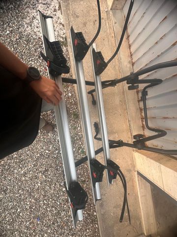 Used Menabo 000063500000 Stand UP 3 - Portabici posteriore, Adatto a 3 bici con portata max di 45 kg 2024 bike