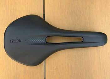 Brugt Fizik race Kium 140mm 2024 Saddles & Seatposts