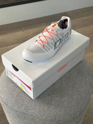 Brugt Dmt POGIS 2025 Cycling Shoes
