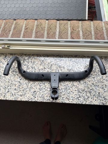 kru Aero Cockpit 2024 bike usato — immagine 4 di 5