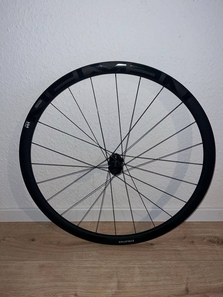 Używany Newmen Evolution sl.r 3.2 Disc 2021 bike — zdjęcie 4 z 17