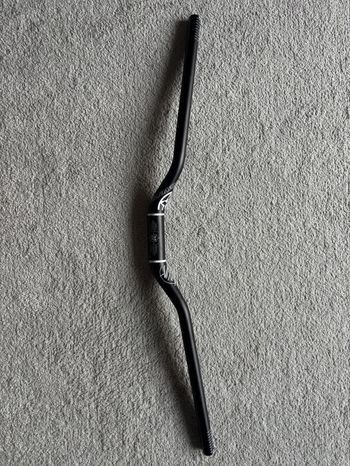 Reverse Components, Nico Vink Signature 31,8 MTB Lenker - 810mm - schwarz