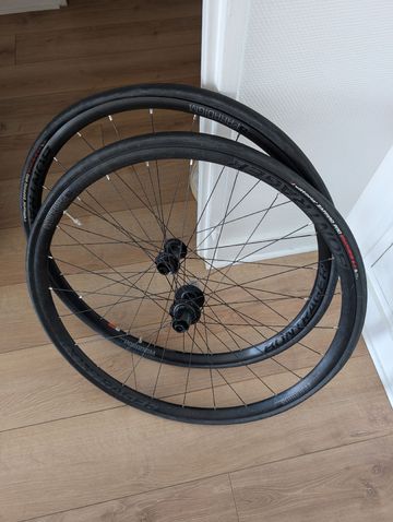 Tweedehands Bontrager Paradigm Comp Wheels