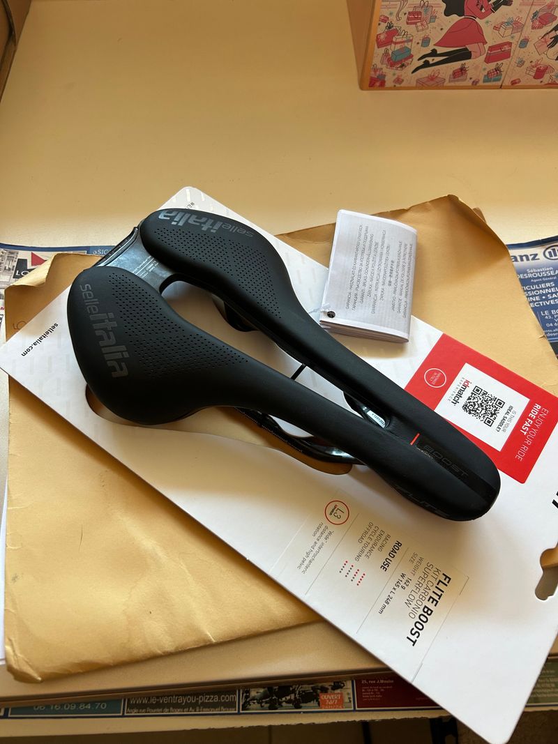 Selle ITALIA Flite Boost L3 Carbonio 2024 Saddles & Seatposts d'occasion