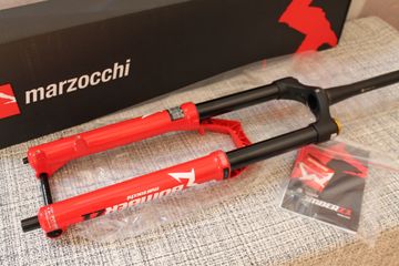 Brugt Marzocchi Bomber Z1 COIL 2023 bike — billede 9 af 12