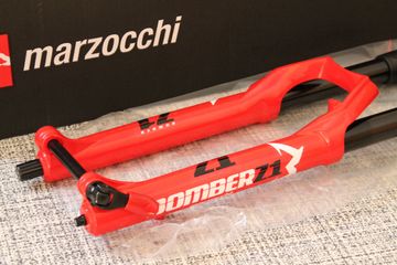 Brugt Marzocchi Bomber Z1 COIL 2023 bike — billede 5 af 12