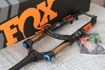 Tweedehands Fox Factory Kashima 34 2023 bike — afbeelding 11 van 20