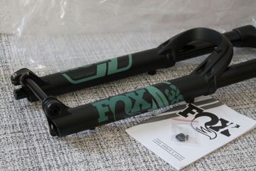 Brugt Fox float 38 Performance 2024 bike — billede 4 af 13