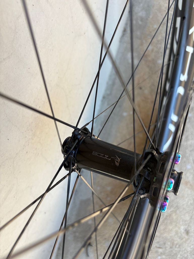 Brugt Spacecarbon ws signature 2023 bike — billede 4 af 8