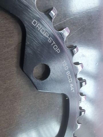 Brugt Wolf Tooth 130BCD 44T DropStop Kettenblatt 2025 bike — billede 4 af 6