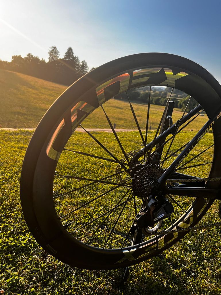 Used Cadex 50 ultra wheels 2024 bike — image 1 of 3