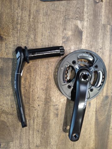 Shimano sram truvativ x9 2023 Drivetrain & Pedals d'occasion