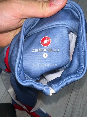Używany Castelli veste mi saison 2022 bike — zdjęcie 3 z 3