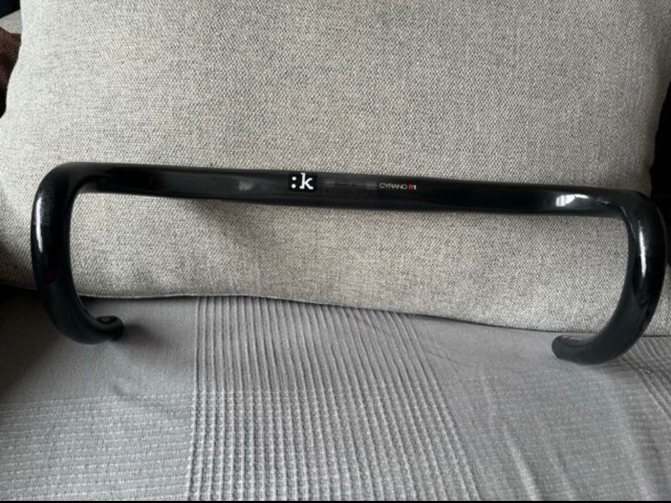 Fizik Cyrano R1 Bull Fizik Cyrano R1 Handlebar Top