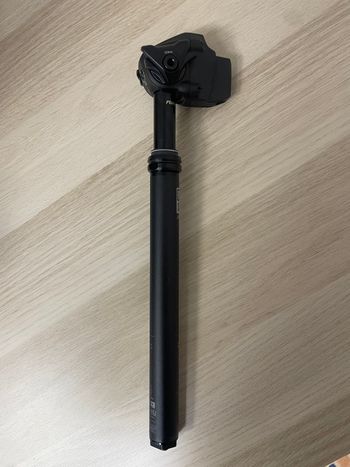 Brugt RockShox REVERB AXS XPLR. 2024 Saddles & Seatposts