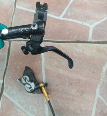 Brugt Shimano Saint 4 pistons 2022 bike — billede 5 af 6