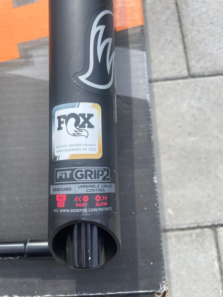 Gebrauchtes FOX 34 performance élite Grip 2 2025 bike — Bild 2 von 8