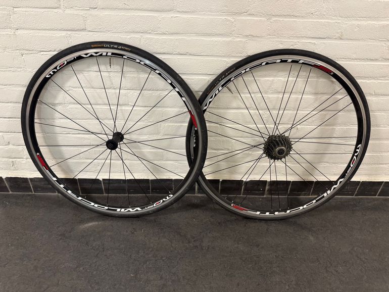 Brugt Pinarello Most Wildcat Campagnolo 2017 bike — billede 1 af 4