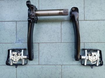 Tweedehands Shimano FC-M8000-B Drivetrain & Pedals