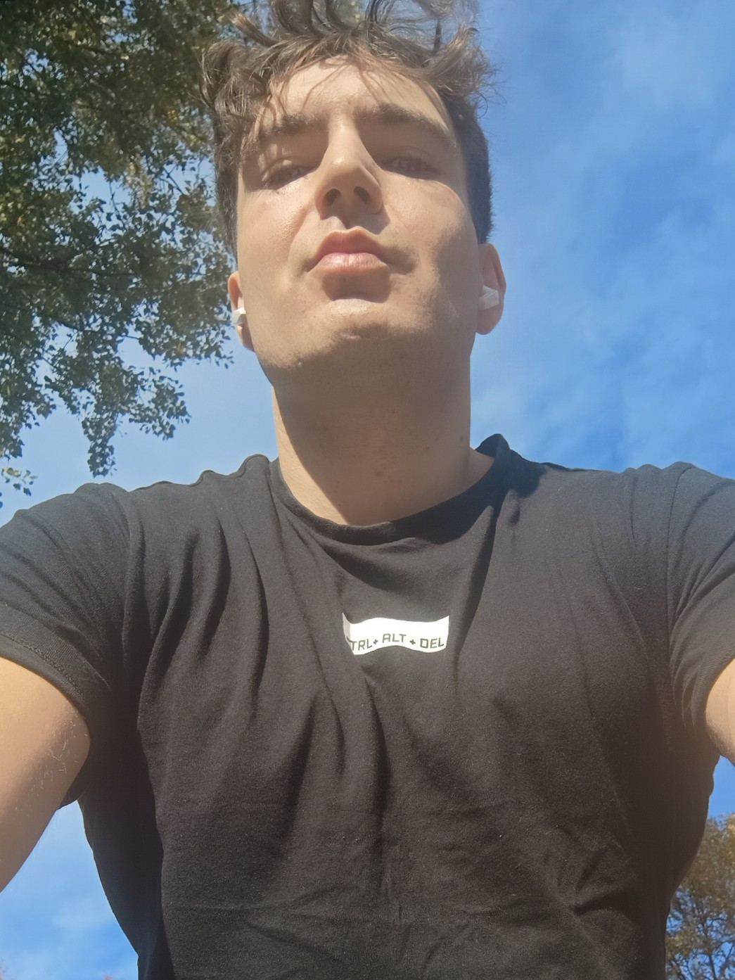 JW