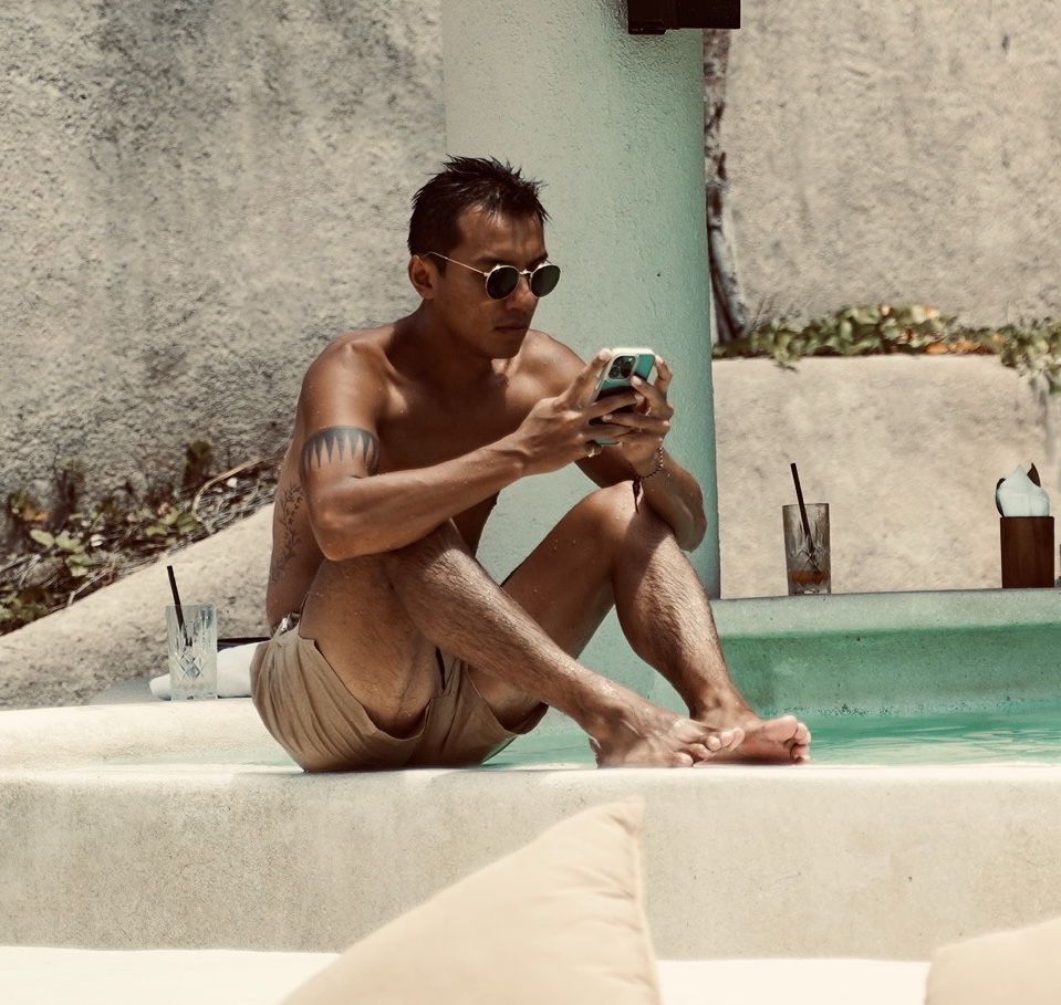 PR