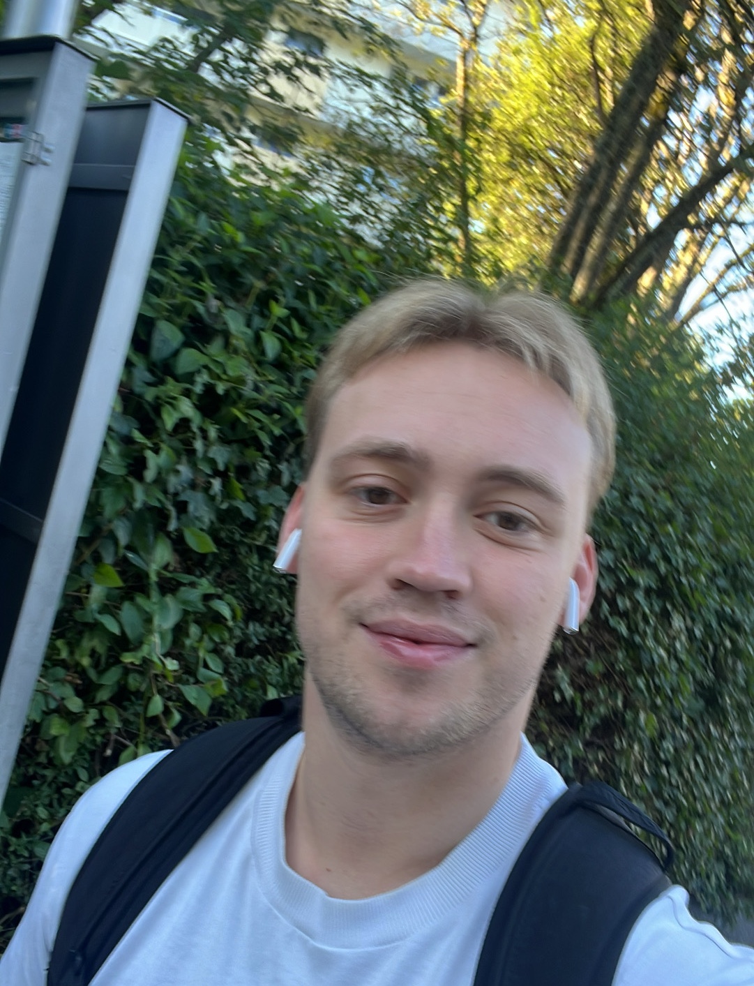 JH