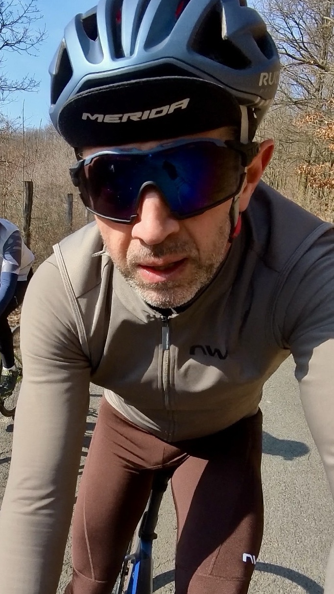 IJ