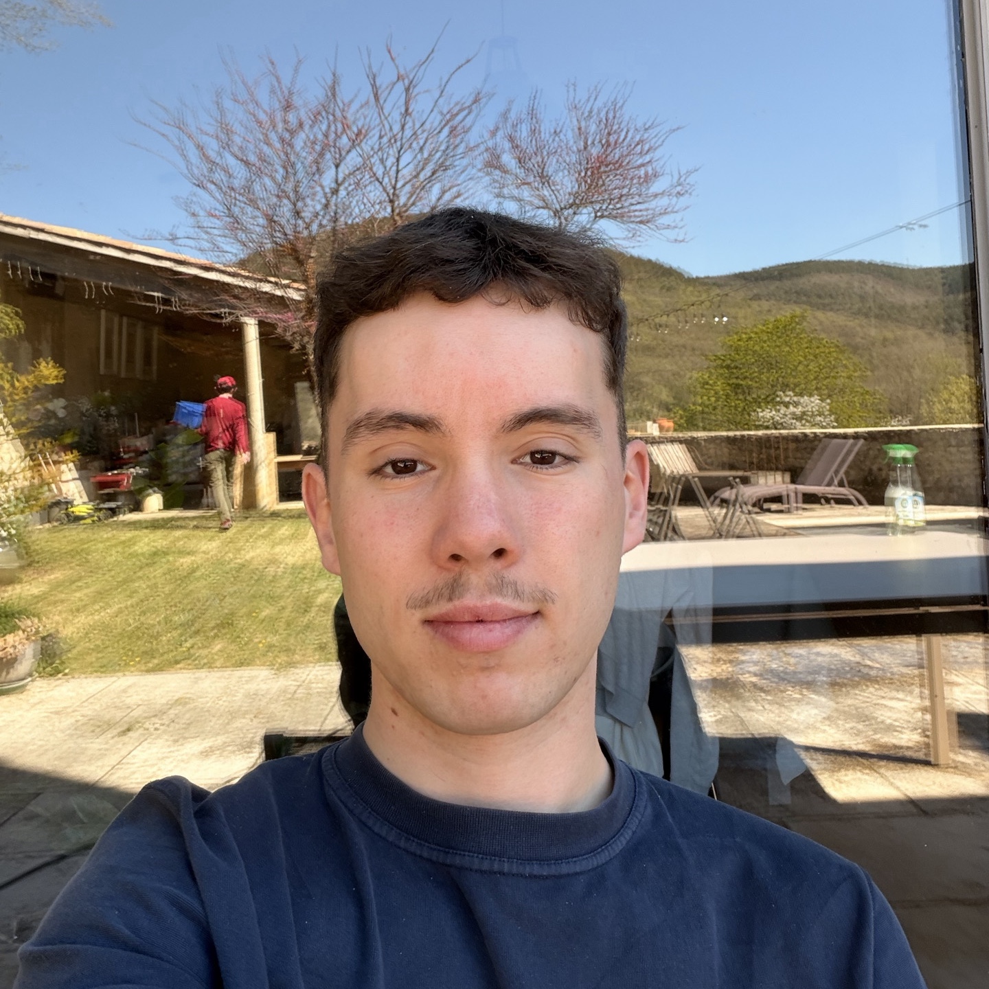 MR