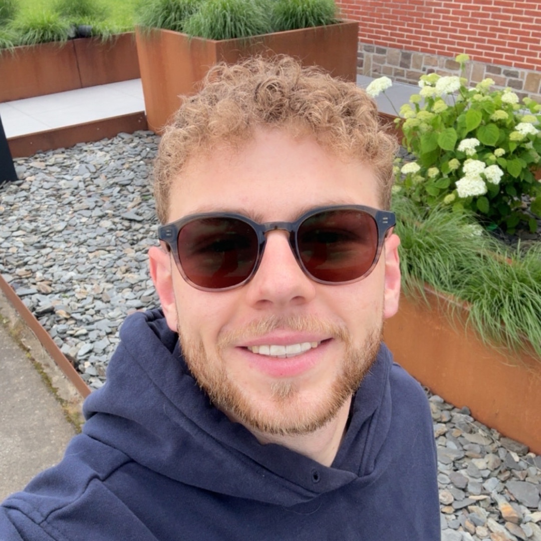 GM