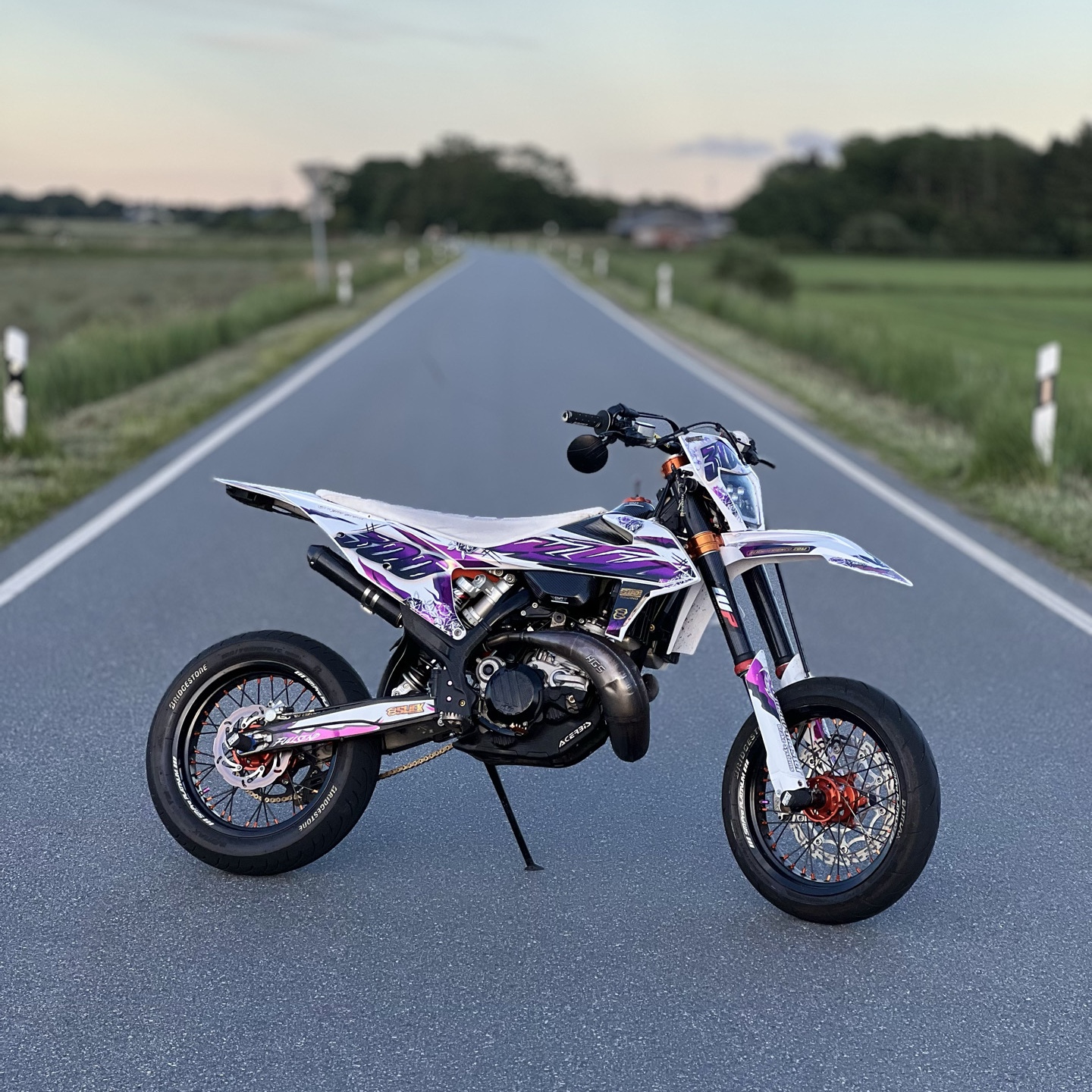 JL