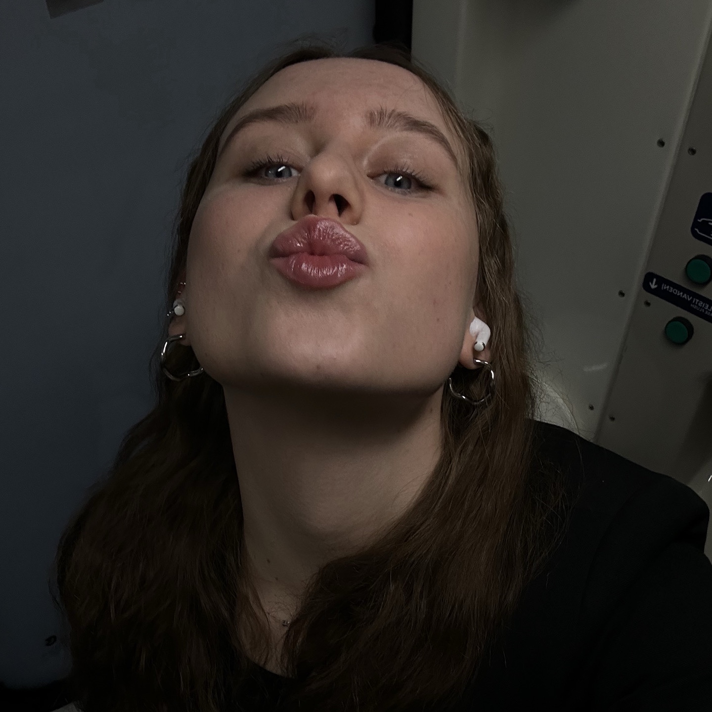 EK