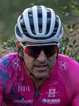 JR